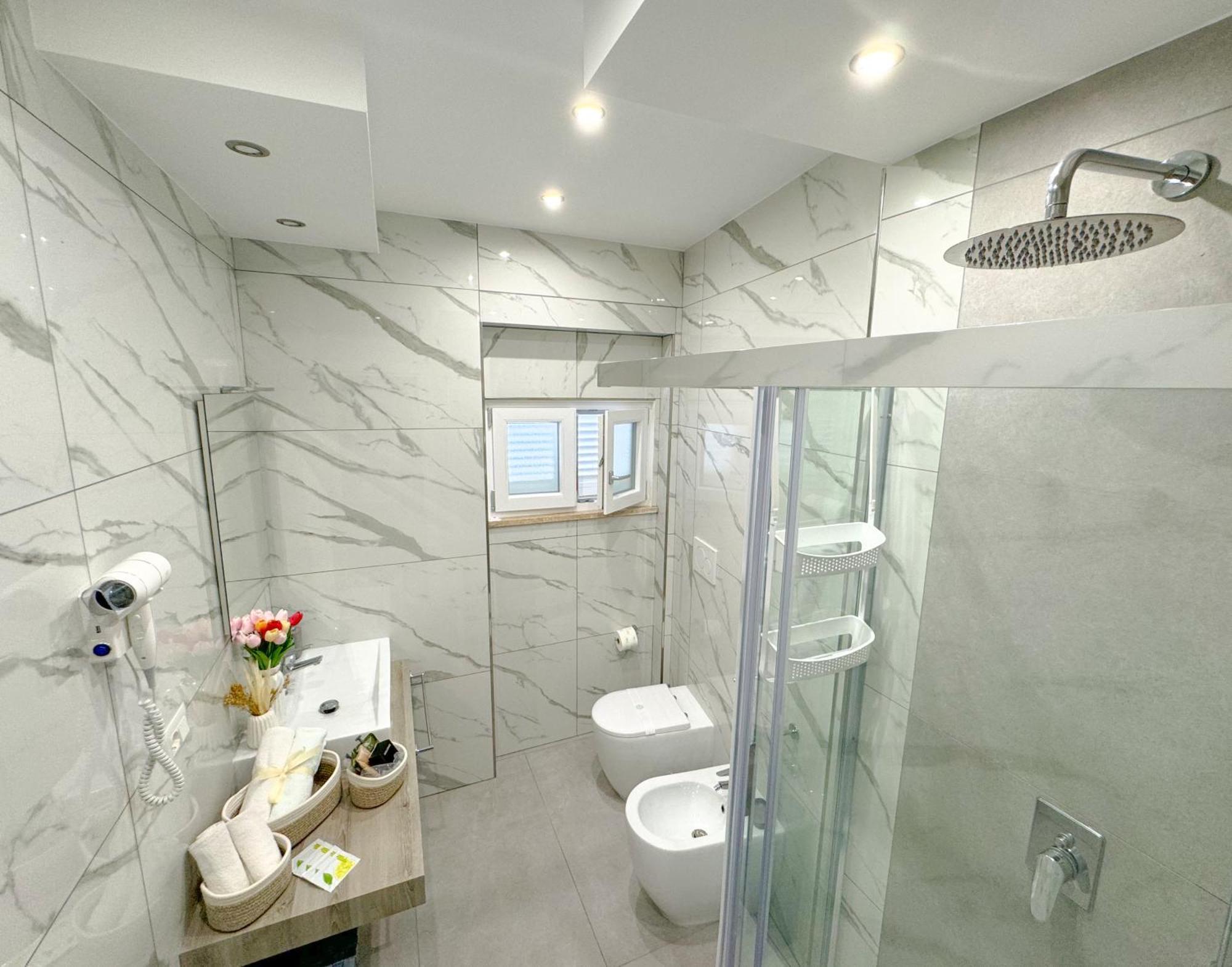 Marco House - Seaview Apartment - Fronte Mare - Casa Vacanza Anzio Exterior foto